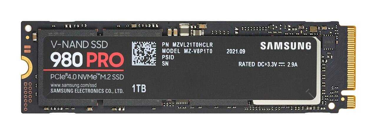 M.2 2280 NVMe SSDの実物写真