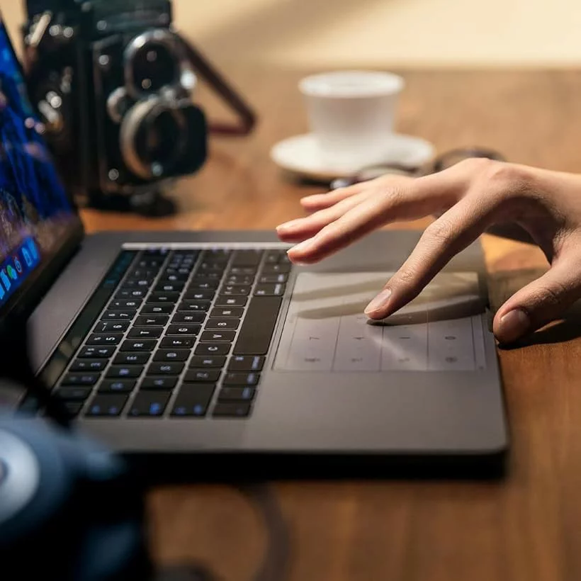 macbook pro 16 2019以降＆M1 PRO/MAX対応 ナムス trackpad cover トラックパッドカバー tenkey テンキー launcher (シルバーライン, 99mm x 156mm x 0.26mm)