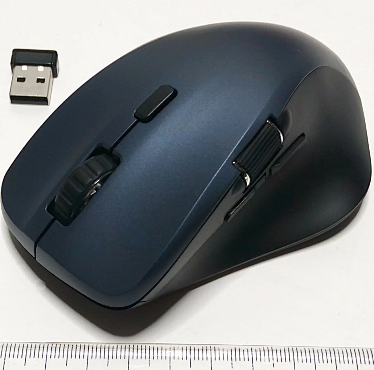 マウス ワイヤレスマウス 無線 Bluetooth2台+2.4GHz帯のデバイス3台対応 5ボタン 縦と横のスクロール クリック音静か 静音ワイヤレスマウス