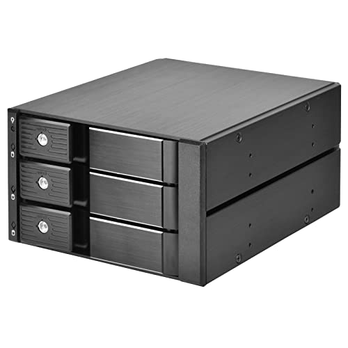 SILVERSTONE FS303-12G 5.25インチベイから3.5インチSAS-12G / SATA 6Gbit/s トレイレスホットスワップケージ、SST-FS303B-12G。