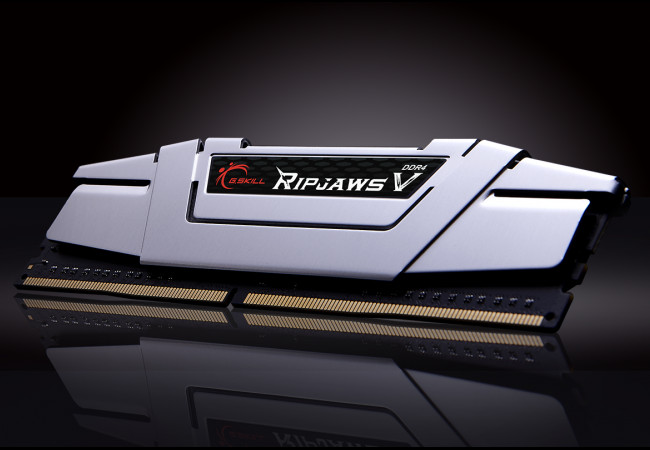 G.Skill F4 2400C15D 16GVS [DDR4 PC4 19200 8GB ] 2枚