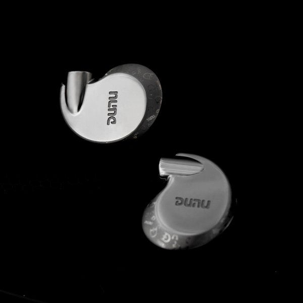 DUNU HAYABUSA ULTRA [チタニウムグレイ]